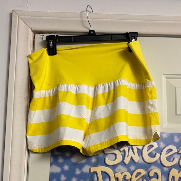 Roxy Bright Yellow and White Boardshorts - Picture 3 of 4